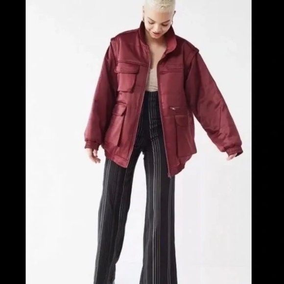 Urban Outfitters Dawson Bomber Puffer Jacket Vest Removable Sleeves SZ M - Picture 4 of 9